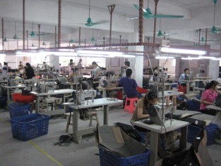 长沙91抖音APP下载汽车皮套生产车间展示一