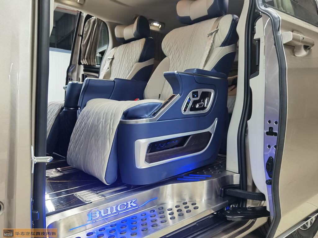别克GL8升级91抖音视频黄帝王蓝商务内饰